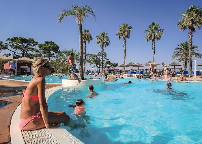 Hotel Belambra Clubs - Pineto Borgo (Corsica)